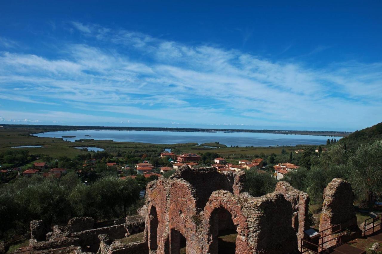 Massaciuccoli Romana Esterno foto